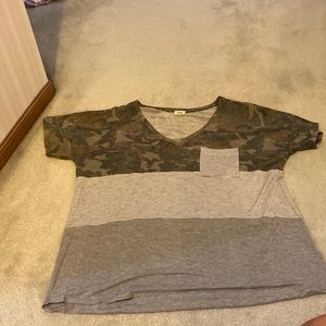 Tee shirt bke camo with gray and stripes